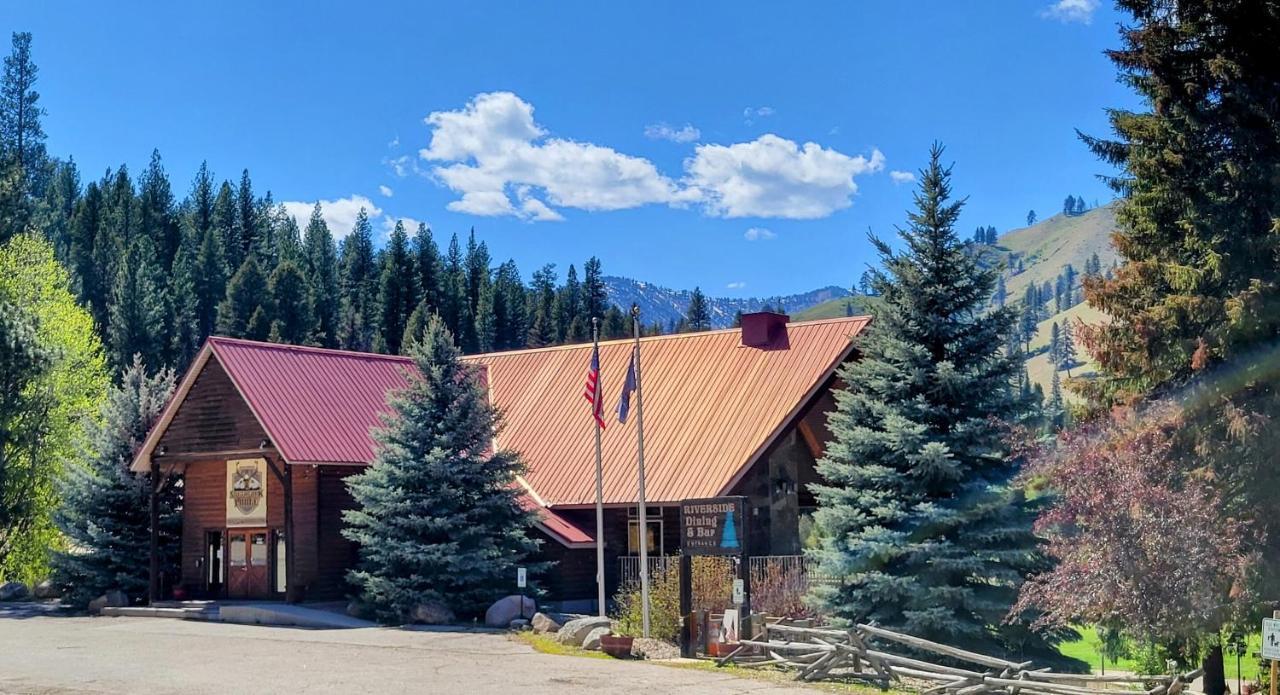 Southfork Lodge - Riverside Inn Lowman Экстерьер фото
