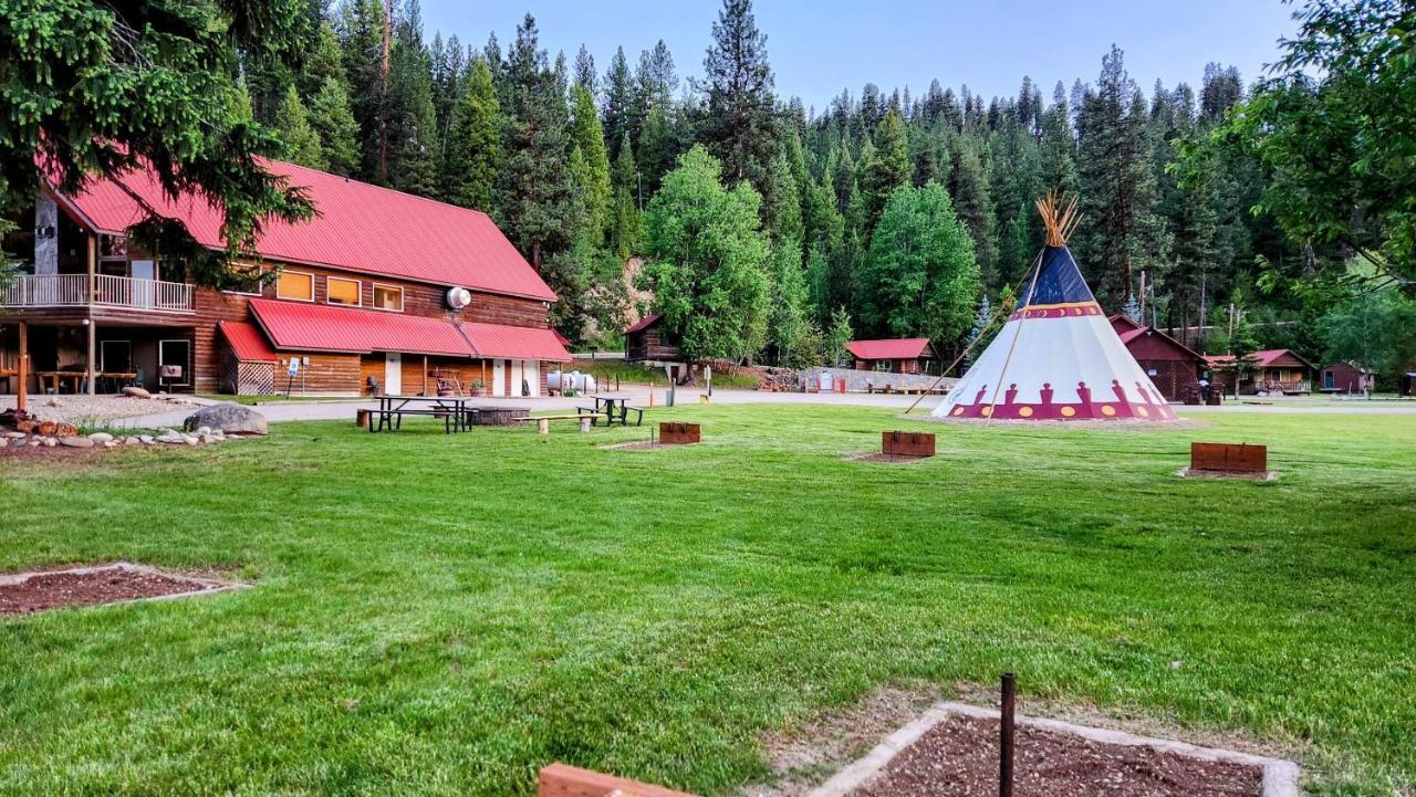 Southfork Lodge - Riverside Inn Lowman Экстерьер фото